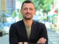 PORIJEKLOM SA KOSOVA: Švedski političar koji je spasio bebu iz Morače izabran za poslanika Evropskog parlamenta