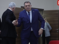 DODIK, OČEKIVANO, HVALI VARHELYJA: 'Pa, niko nije ovdje blesav i naivan, do totalnog debakla doveli su...'