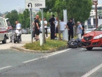 TEŽAK SUDAR U SARAJEVU: Dvije osobe završile na CUM-u nakon sudara automobila i motocikla