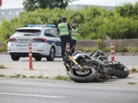 TEŠKA SAOBRAĆAJNA NESREĆA NA MORU: Maloljetnica teško povrijeđena, zapalio joj se motocikl