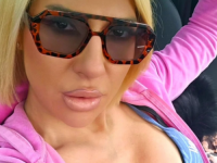 PRŠTI OD SAMOPOUZDANJA: Jovana Jeremić pokazala obline u kupaćem kostimu