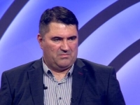 DRŽAVNI POSLANIK MIROSLAV VUJIČIĆ TVRDI: 'Ne mogu američki ambasador i Schmidt voljeti više ovu zemlju od Dodika'