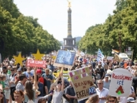 BURNO NA ISTOKU OVE ZEMLJE: U Njemačkoj protesti protiv krajnje desnice uoči EU izbora - 'Želimo probuditi ljude'