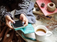 STRAH, DEPRESIJA, SUICIDALNE MISLI: Mladi i djeca u BiH sve češće pozivaju Plavi telefon
