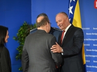 FOTOGRAFIJE HELEZA I SCHMIDTA UZNEMIRILE DODIKA: 'Prvi koji se lažno predstavlja kao čuvar mira i drugi...'