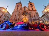 UOČI SPEKTAKLA U NEDJELJU: Zvuk F1 bolida odjekivao centrom Sarajeva uoči Red Bull Showruna