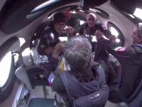 MEĐU NJIMA I TURSKI SVEMIRSKI PUTNIK: Međunarodna posada završila suborbitalni let