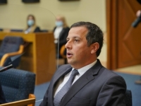 IZGUBIO SUDSKI SPOR: Vukanović mora platiti Dodiku blizu 3.000 KM jer ga je nazvao 'izbezumljenim ludakom'