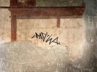 NEVJEROVATNO: Nizozemski turista u Italiji uništio freske stare gotovo 2.000 godina