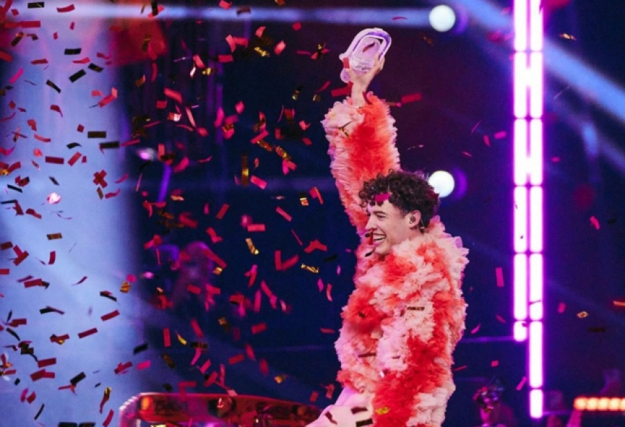 DESNICA U ŠVICARSKOJ NE ŽELI EUROSONG: 'Propada onaj ko daje pozornicu ...