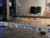UŽAS U SUSJEDSTVU: Prsnulo staklo ispred ulaza u diskoteku u centru grada, više osoba ozlijeđeno, sve hitne službe na terenu...