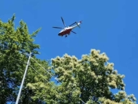 HOROR PRED OČIMA DJECE: Žičara zahvatila odjeću majke i odvukla je u smrt (VIDEO)
