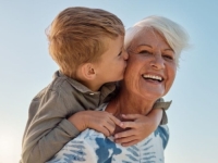 SAMO JOŠ TO DA PLAĆAMO I KRAJ: Bake i djedovi u Švedskoj unuke ne moraju čuvati besplatno
