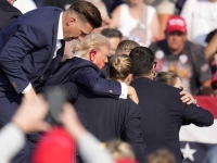 NOVE INFORMACIJE IZ SJEDINJENIH DRŽAVA: Pojavio se snimak navodnog snajperiste koji je pucao na Trumpa... (VIDEO)