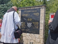 BRUKA I SRAMOTA NA SJEVERU HERCEGOVINE: Održane misa i komemoracija posvećene teroristima iz 'Bugojanske grupe' koja je željela obnoviti NDH (FOTO, VIDEO)