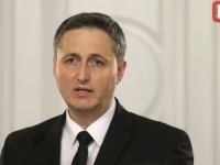 SUTRA U LONDONU: Denis Bećirović govori na Nacionalnom danu sjećanja Velike Britanije na Srebrenicu