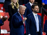 DOBRO POZNATA ANTIIMIGRANTSKA RETORIKA: Trump obećao da će pokrenuti najveći pokušaj deportacije u povijesti SAD-a