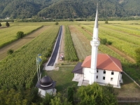U MAJU 1992. ZAPALJENA: U nedjelju svečano otvaranje džamije u džematu Abdulići/Žanjevo