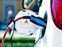 VUČIĆ IMA VELIKA OČEKIVANJA: U Srbiji od jeseni serijska proizvodnja prvog električnog automobila na Balkanu