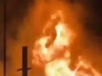 ZASTRAŠUJUĆI SNIMCI IZ RUSIJE: Ukrajinske jurišne bespilotne letjelice uspješno pogodile više ruskih skladišta goriva, gori i baza tenkova u...