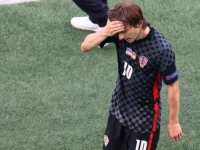 LUKA MODRIĆ U AUTOBIOGRAFIJI OTKRIVA: 'Sa Mandžukićem nisam razgovarao tri godine zbog jedne moje rečenice'