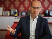 POTRESNA OBJAVA RAMIZA SALKIĆA: Gospodo iz EU, položili ste cvijeće na groblje vojnika koji su spaljivali Bošnjake!