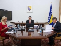 SASTANAK PREDSJEDNIŠTVA BiH: Zadužilo Ministarstvo odbrane BiH da, u saradnji s Ministarstvom vanjskih poslova BiH...