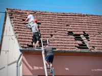 NESREĆA NA RADU: Teže povrijeđen u padu s krova tokom obnove u Bošnjacima