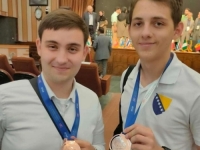 SJAJNI REZULTATI IZ IRANA: Numanović i Ostojić osvojili bronzane medalje na Svjetskoj olimpijadi iz fizike