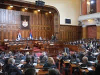 HAOS U SKUPŠTINI ZBOG LITIJUMA: 'Napravili ste od Srbije javnu kuću' (VIDEO)