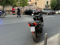 DRAMATIČNE SCENE U SUSJEDSTVU: Pokupili policajca koji ih je pokušao zaustaviti, 'vukli' ga motorom