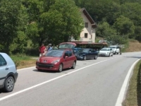 SAOBRAĆAJ OBUSTAVLJEN: Pet osoba povrijeđeno u udesu kod Žepča