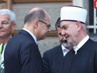 SCHMIDT NA ISPRAĆAJU TABUTA SA POSMRTNIM OSTACIMA ŽRTAVA GENOCIDA: 'Žaljenje i sjećanje su...'