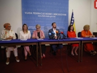 POTPISANI UGOVORI SA PET SIGURNIH KUĆA: Milion KM za prevenciju i zbrinjavanje žrtava nasilja (FOTO)
