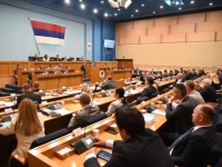 BURNO U BANJOJ LUCI: Redovna i posebna sjednica NSRS, obraća se Ana Brnabić, Vlada traži da se otvore računi...