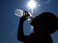STIŽU NAM PAKLENE VRUĆINE: Temperature će ići i do 41 stepen, obratite pažnju na ishranu i unos tečnosti