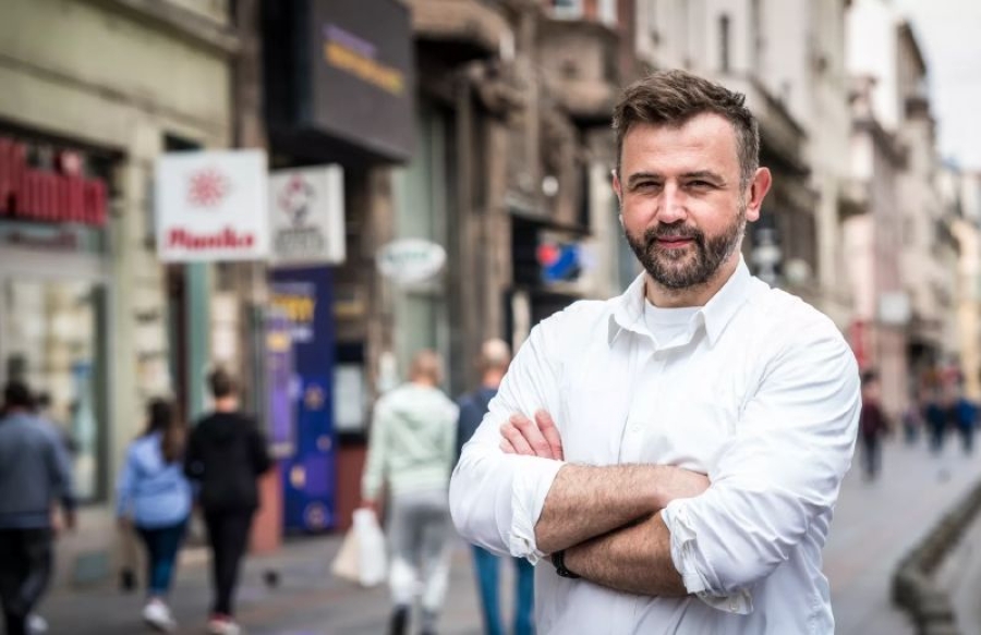 Navodi da je projekat genocida nad Bošnjacima u nerazdvojnoj vezi sa idejom uništenja države Bosne i Hercegovine