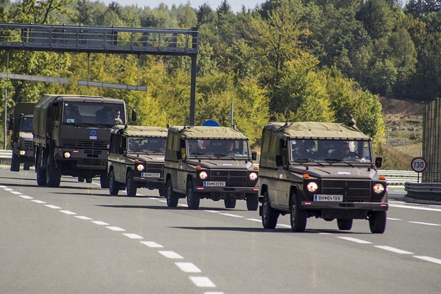 ON THE ROADS FROM SLAVONSKI BROD CROSSING: At the start of the week, extra EUFOR autos moved as a result of …