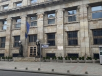 DEVIZNE REZERVE SKORO 17 MILIJARDI: Stanovništvo sve više uzima kredite, ali i preduzeća, vlade...