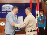 MILORAD DODIK, NI VOĐA, NI HUMANISTA, A NI KAKAV ČOVJEK: Pripadnici Oružanih snaga BiH nisu ni spomenuti, a ni pozvani na...