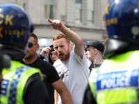 NASILJE, PALEŽ, PLJAČKA I RASIZAM USMJEREN NA MUSLIMANE I MIGRANTE: Više od 1000 uhapšenih nakon nereda...