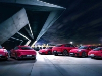 PROBLEMI U PORSCHEU: Priznali su da će ova tranzicija na tržištu trajati puno duže u odnosu na dosadašnja predviđanja