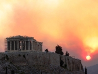STRAVIČNI SNIMCI STIŽU IZ GRČKE: Hitna evakuacija 11 gradova i sela, požari uništavaju sve pred sobom... (VIDEO)