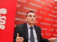 ZARAZNI NIPOTIZAM I U MOSTARSKOM SDP-u: Aner Žuljević na izbornu listu instalirao brata Sanela i kumu Maju Burić!