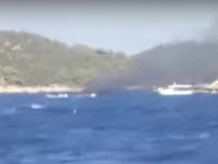 DRAMATIČAN SNIMAK SA JADRANA: Zapalio se gliser na moru kraj Mljeta (VIDEO)