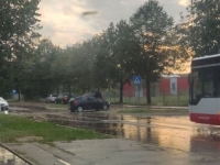 ĆUDLJIVO VRIJEME: Snažno olujno nevrijeme pogodilo Banjaluku