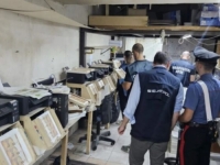 VELIKA AKCIJA ITALIJANSKE POLICIJE I EUROPOLA: Uhapšen muškarac koji je osumnjičen za štampanje 11 miliona eura lažnih novčanica!