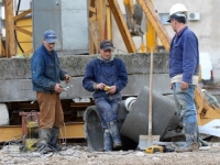 BOSNI I HERCEGOVINI FALI 30.000 RADNIKA: 'Procedure su rigorozne, tako dugo traju i, ako ih uvezemo, treba nam skoro...'