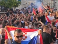 JEDAN USTAO, SVI USTAŠE: Uoči Thompsonovog koncetra na glavnom gradskom trgu odjekivali stihovi ustaške budnice...