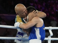 DRAMA U RINGU: Trener doživio srčani udar dok je slavio pobjedu svog boksera